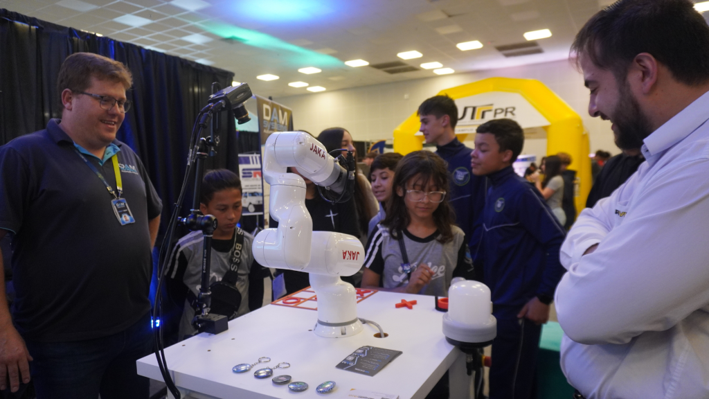 imagem - IV Jornada Educatech recebe mais de 7.000 estudantes de Guarapuava e Região